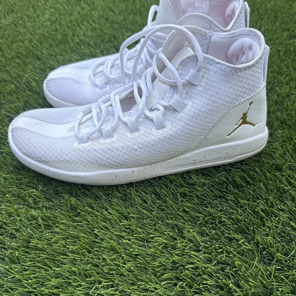 Jordan reveal metallic